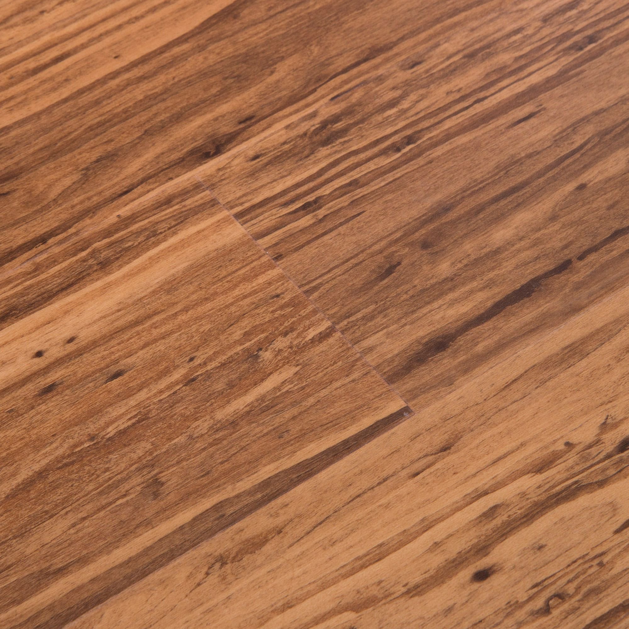 Cali Vinyl Mocha Eucalyptus Pro Wide And Click Vinyl Plank Flooring 23 77sq Ft Box 10 Planks 48 X 7 1 8 X 7 32 Petco