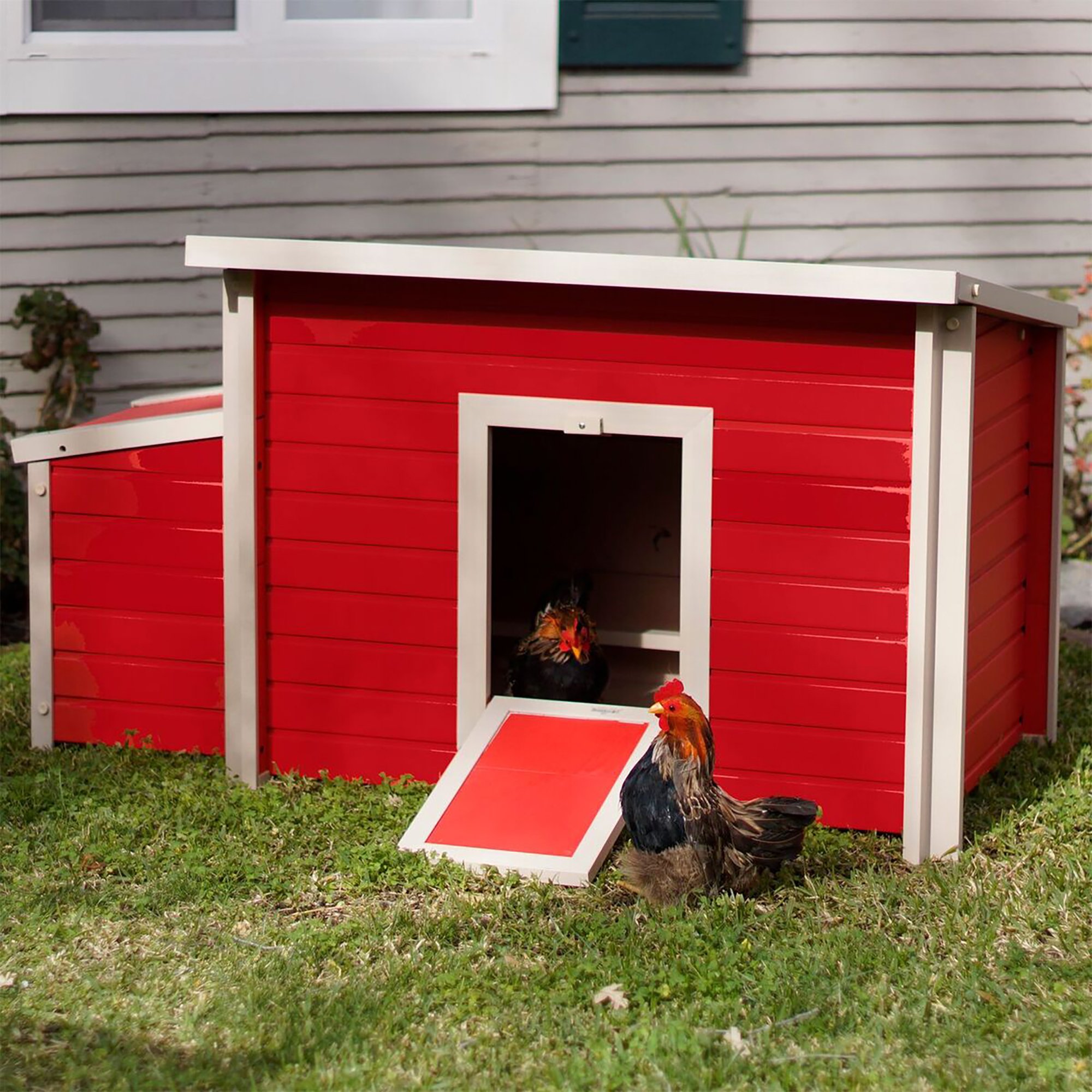 New Age Pet Ecoflex Fontana Chicken Barn In Red 29 4 L X 52 4